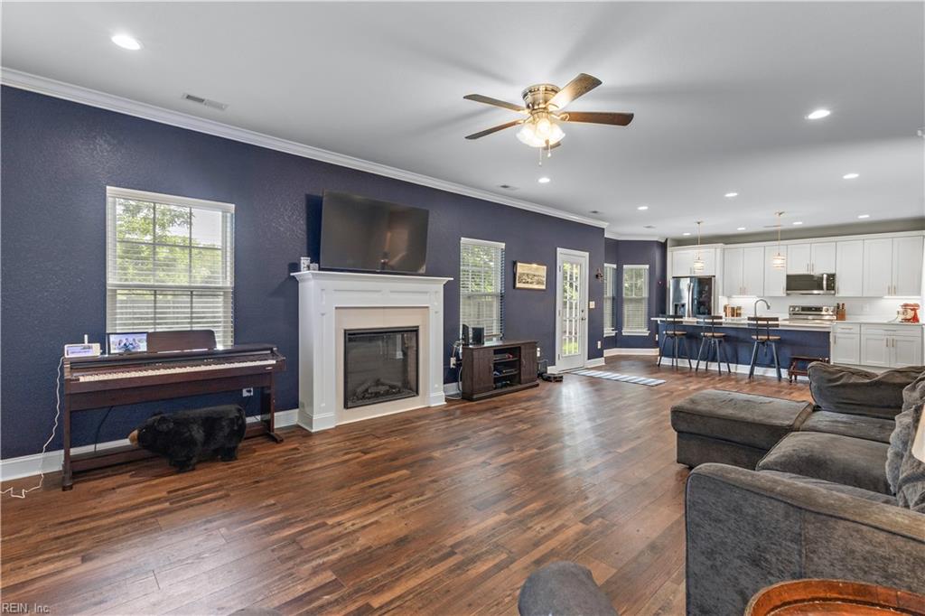 16213 Muddy Cove Cir Property Photo 12