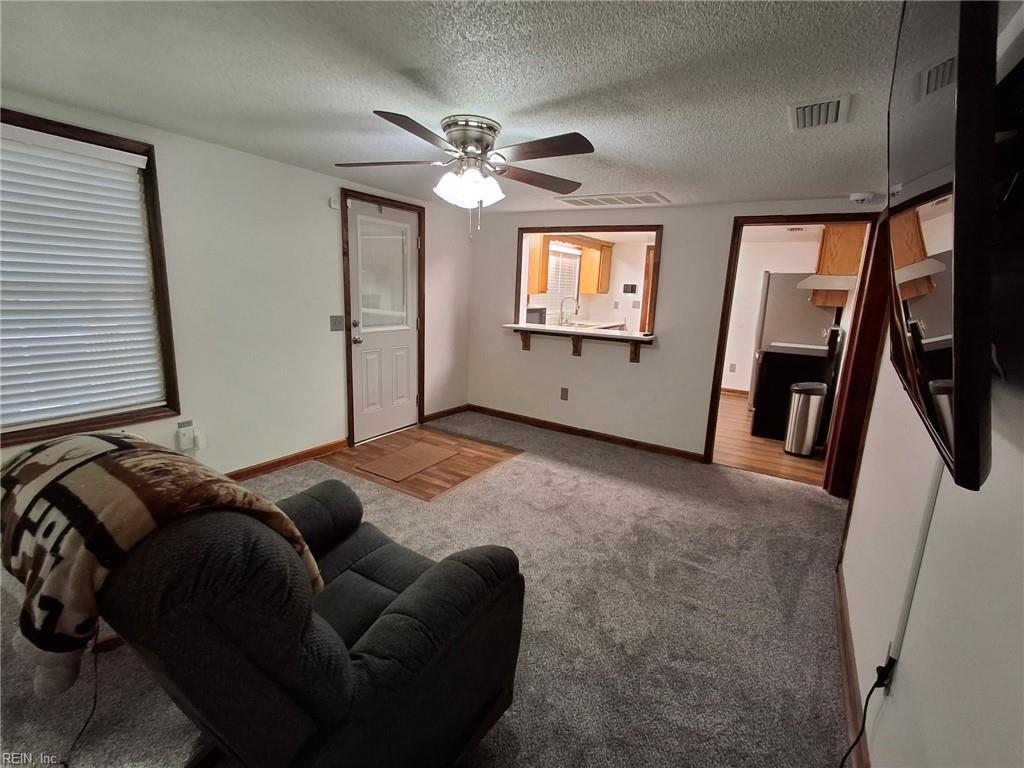28157 Hemlock St Property Photo 4