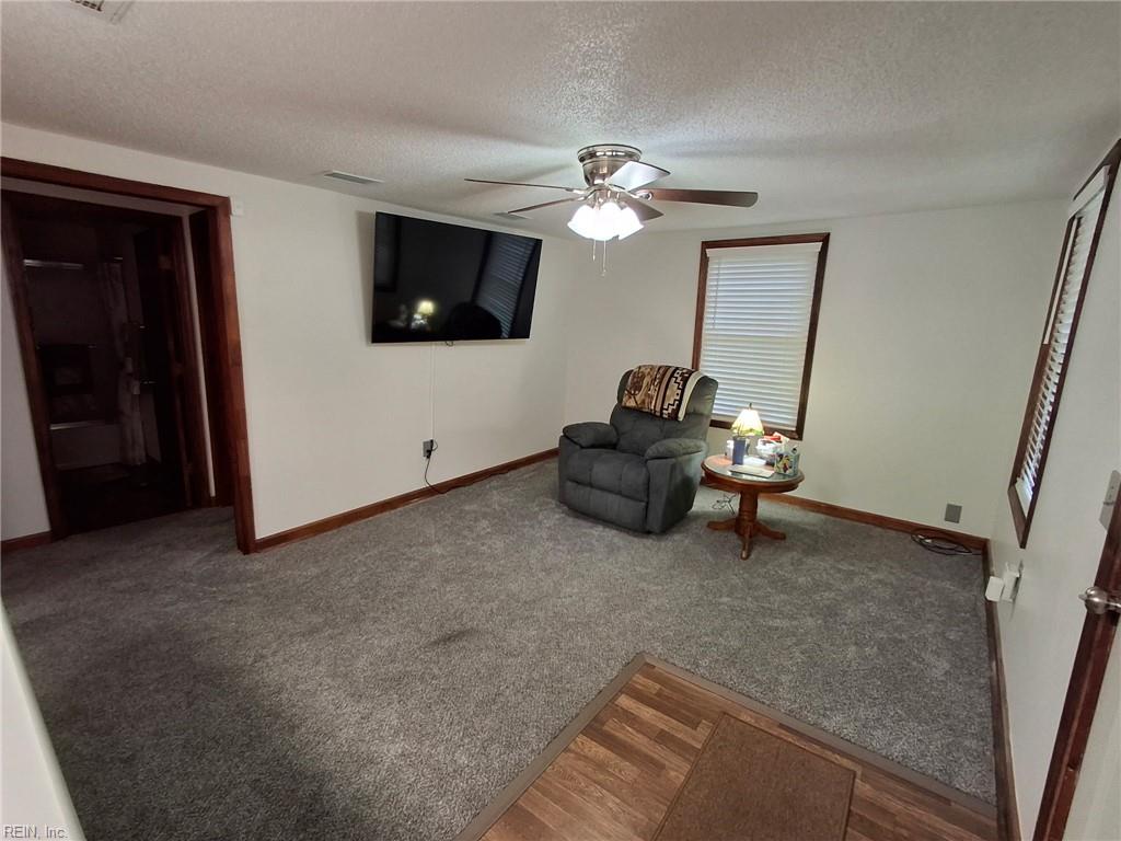 28157 Hemlock St Property Photo 5