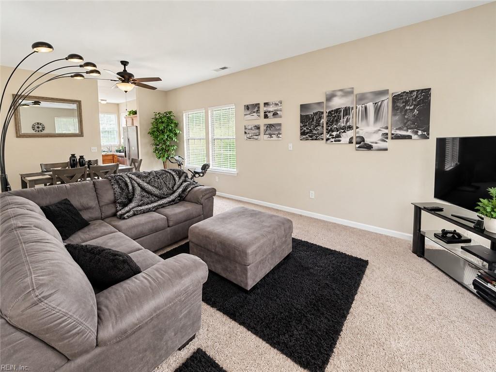 2001 Woodshire Way Property Photo 25