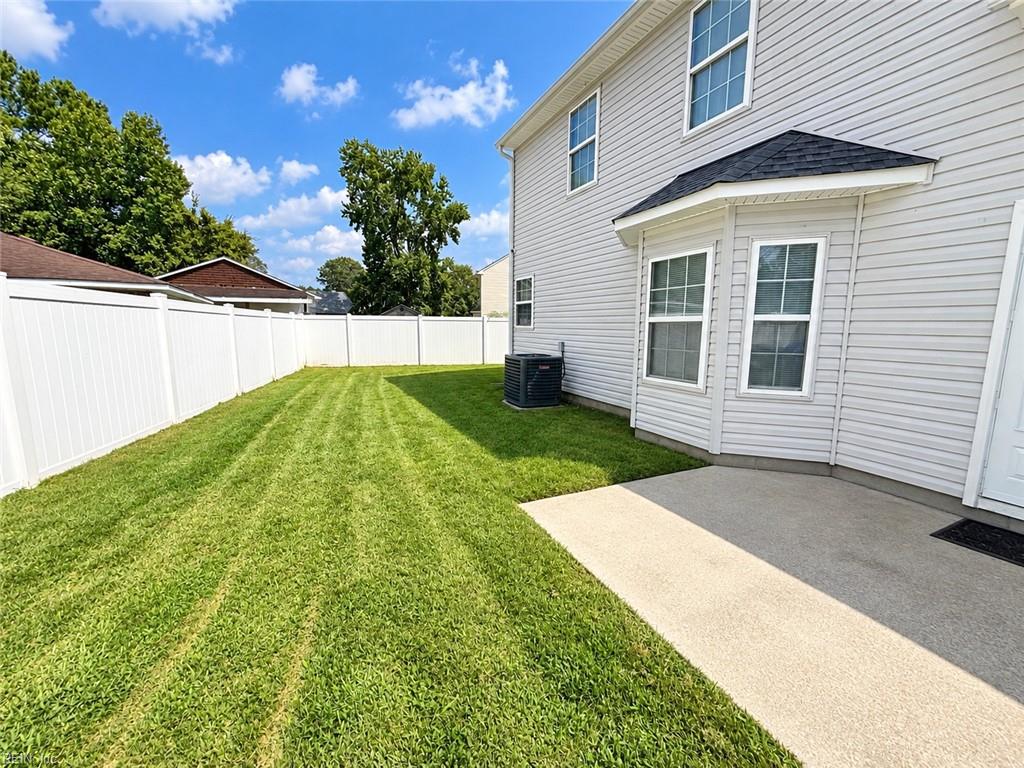 2001 Woodshire Way Property Photo 32