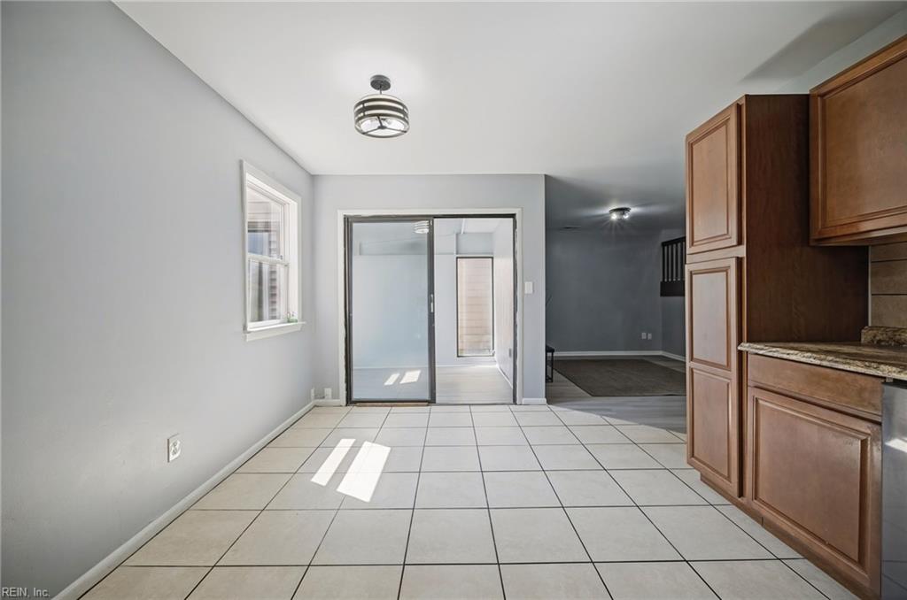 3819 Peachtree Ln Property Photo 16