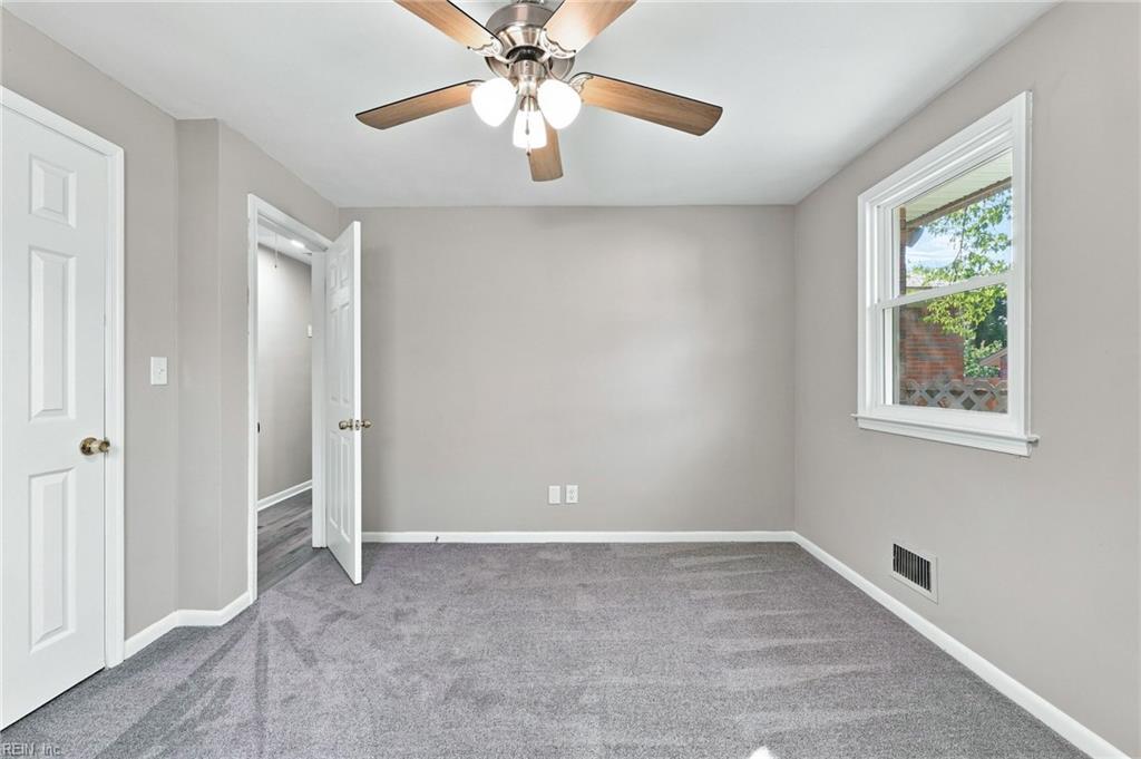 727 Osborn Ave Property Photo 21