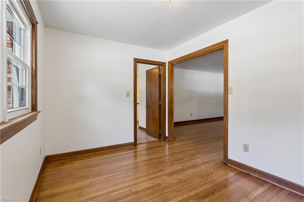 1667 Neptune Dr Property Photo 7