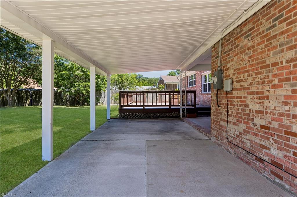 1667 Neptune Dr Property Photo 24