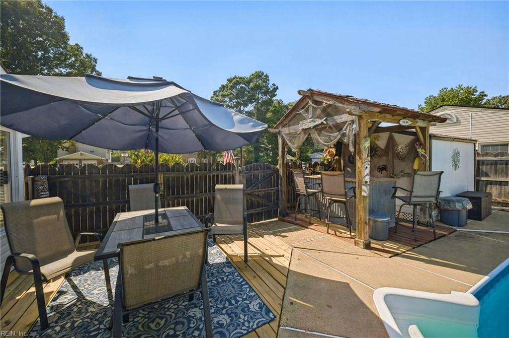 608 Brookside Ct Property Photo 12