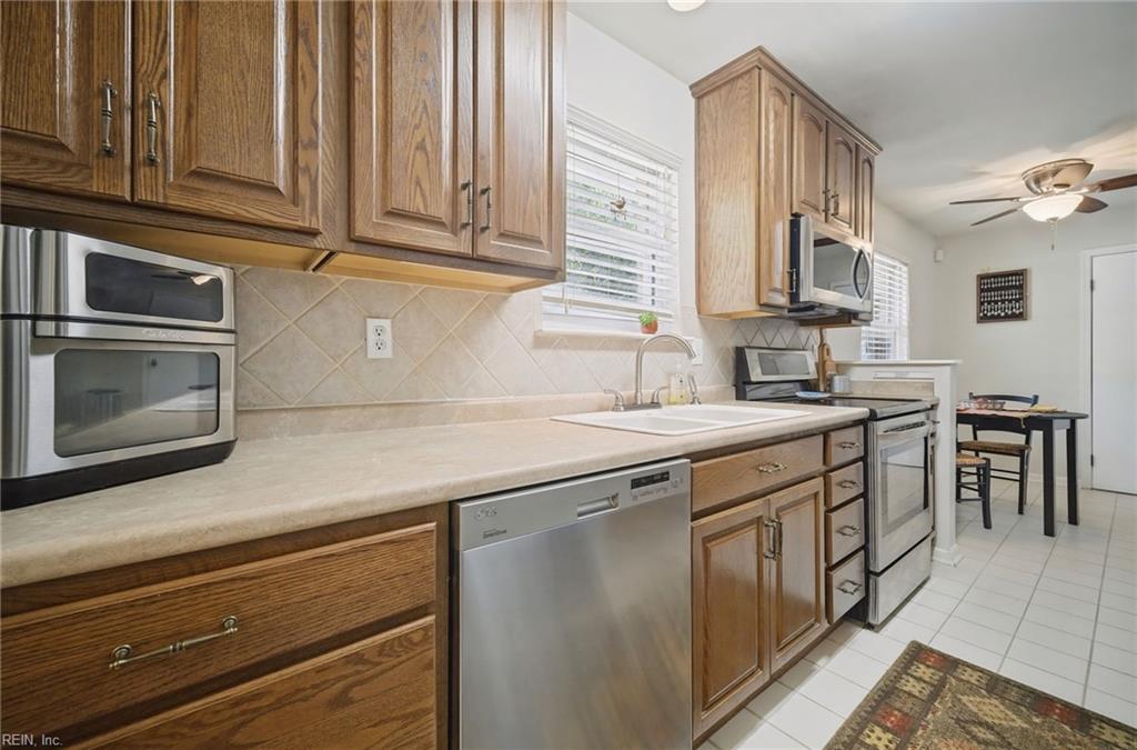 608 Brookside Ct Property Photo 18