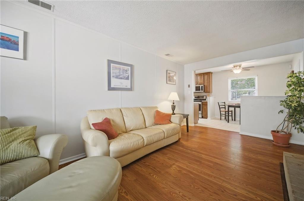 608 Brookside Ct Property Photo 21