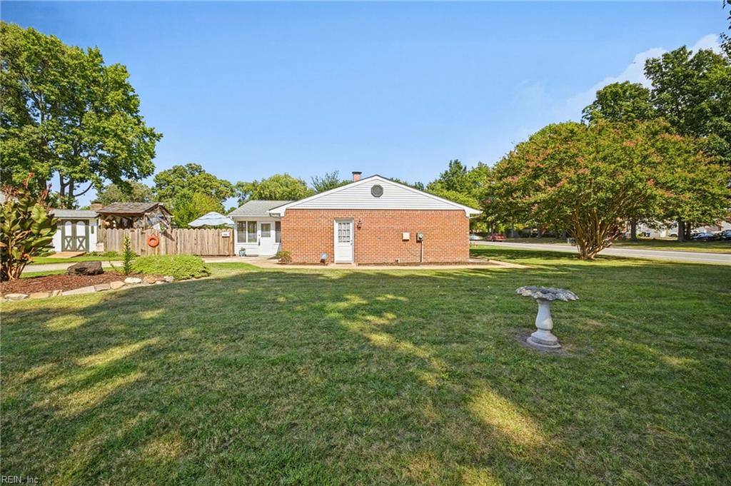 608 Brookside Ct Property Photo 38
