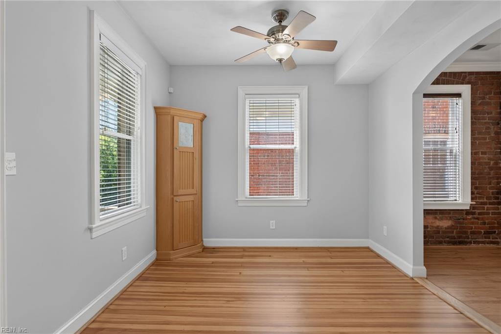 1315 Colonial Ave Property Photo 11
