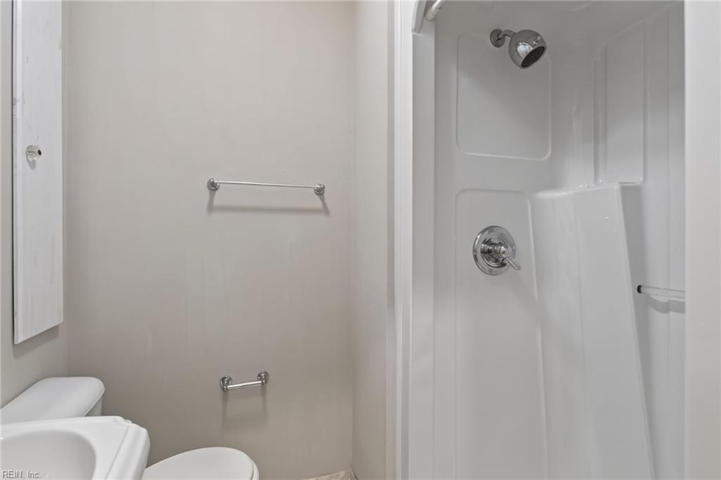 1315 Colonial Ave Property Photo 17