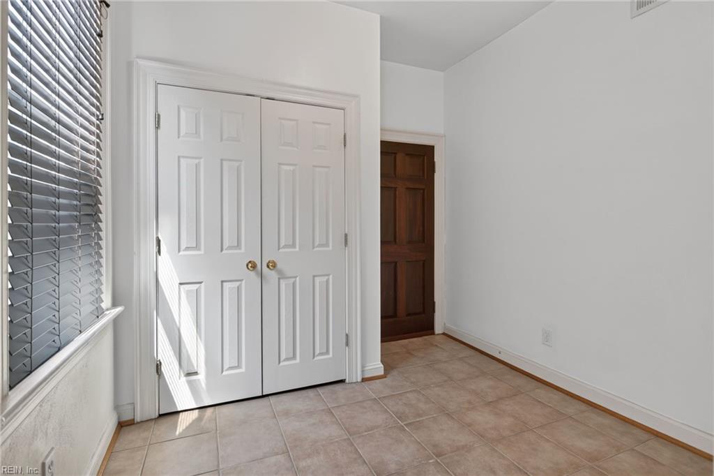 1315 Colonial Ave Property Photo 26