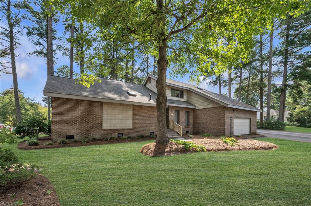 716 Montebello Cir Property Photo 2