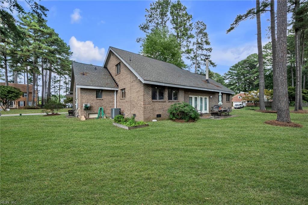 716 Montebello Cir Property Photo 4
