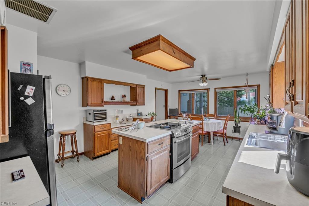 716 Montebello Cir Property Photo 16