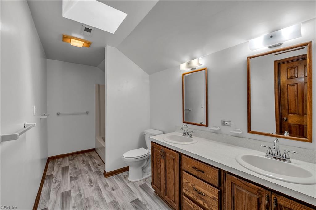 716 Montebello Cir Property Photo 21