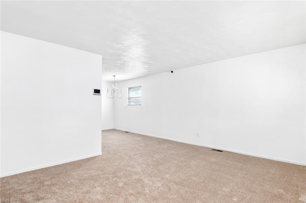 19 Cornelius Dr Property Photo 8
