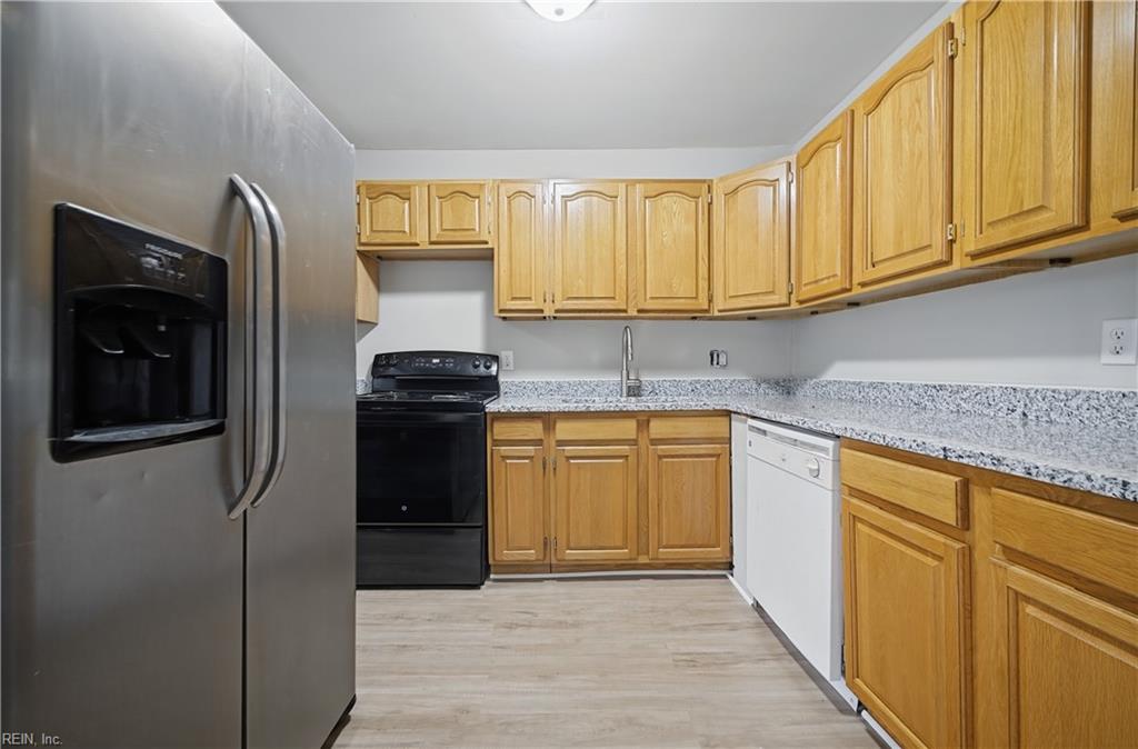 502 Regina Ct Property Photo 5