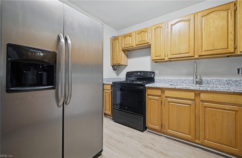 502 Regina Ct Property Photo 6