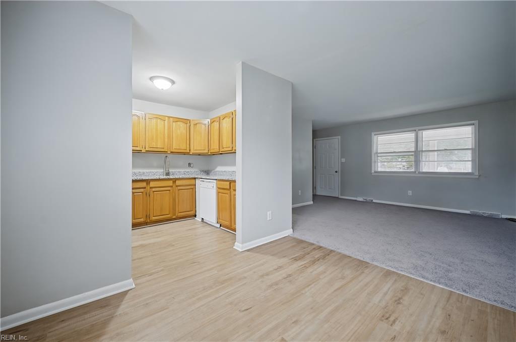 502 Regina Ct Property Photo 10