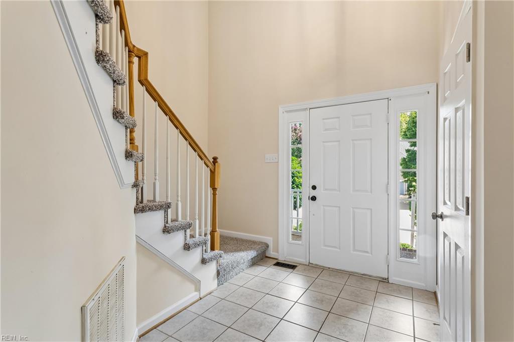 116 Brockton Ct Property Photo 6