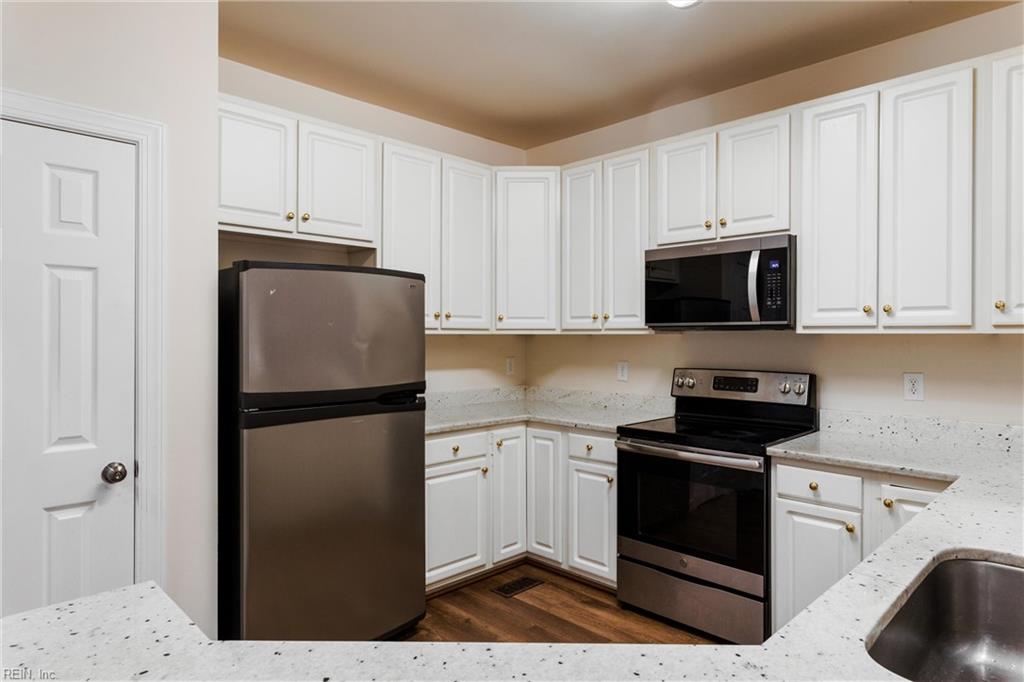 116 Brockton Ct Property Photo 13