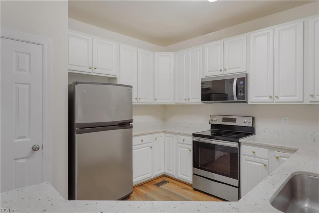 116 Brockton Ct Property Photo 14