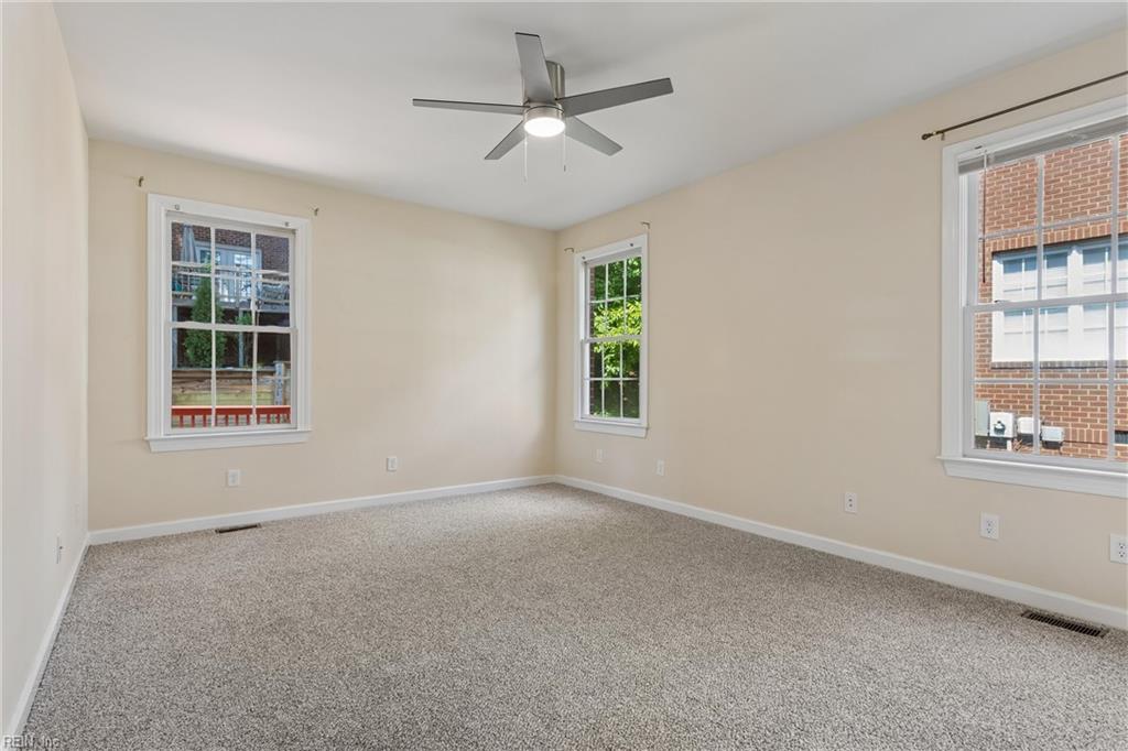 116 Brockton Ct Property Photo 25