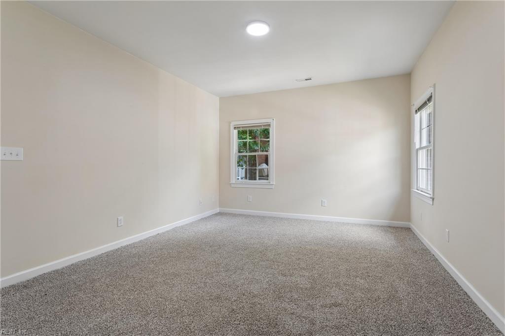 116 Brockton Ct Property Photo 38