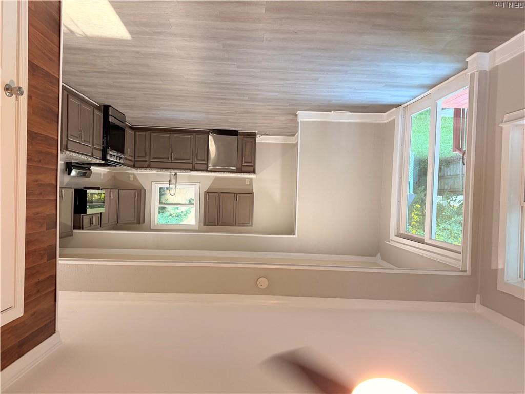 1012 Jewell Ave Property Photo 2