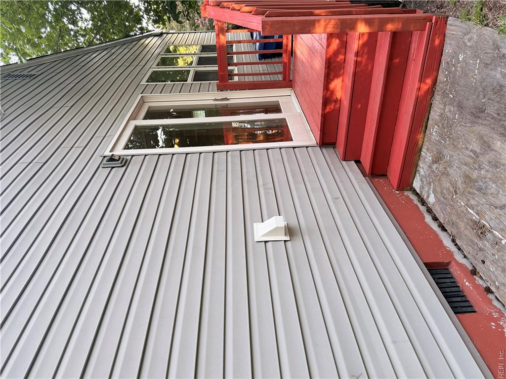 1012 Jewell Ave Property Photo 11