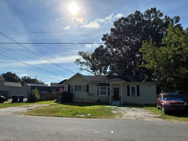 556 Bellwood Rd Property Photo 2