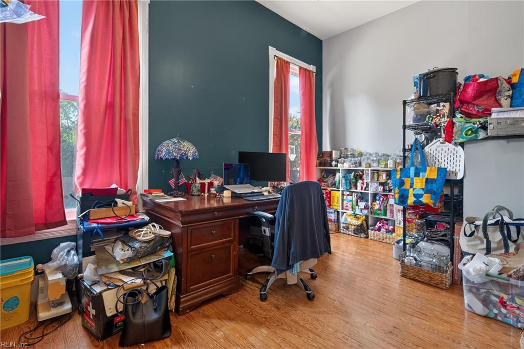 207 S Broad St Property Photo 15