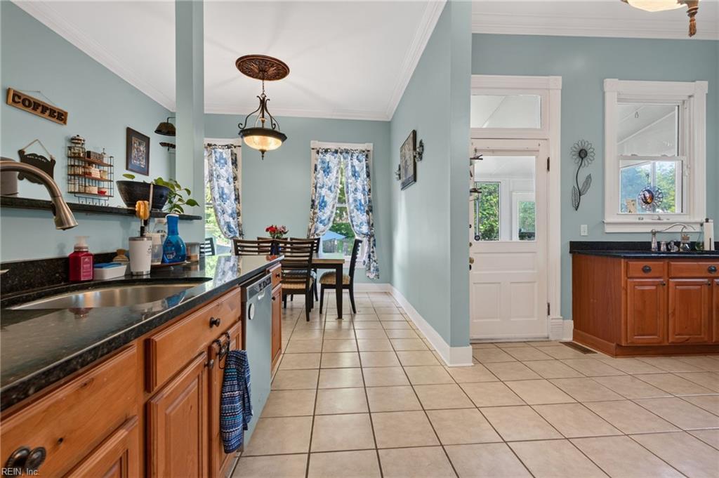 207 S Broad St Property Photo 18