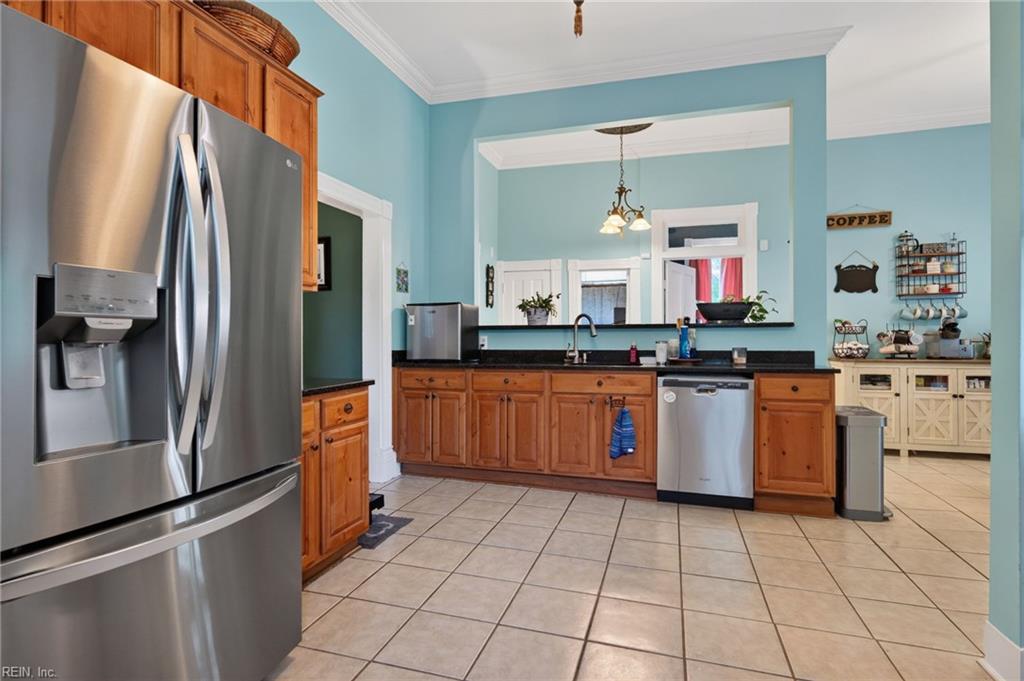207 S Broad St Property Photo 21