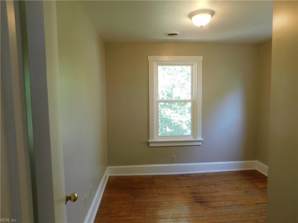 401 Forrest Ave Property Photo 18
