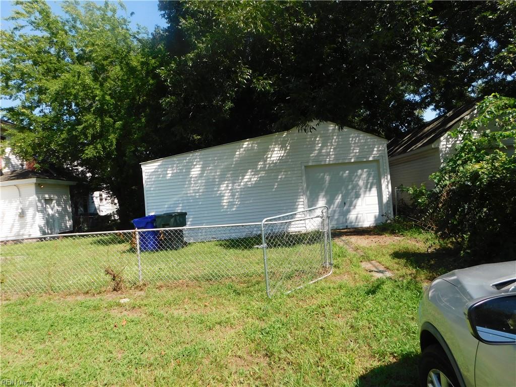 401 Forrest Ave Property Photo 35