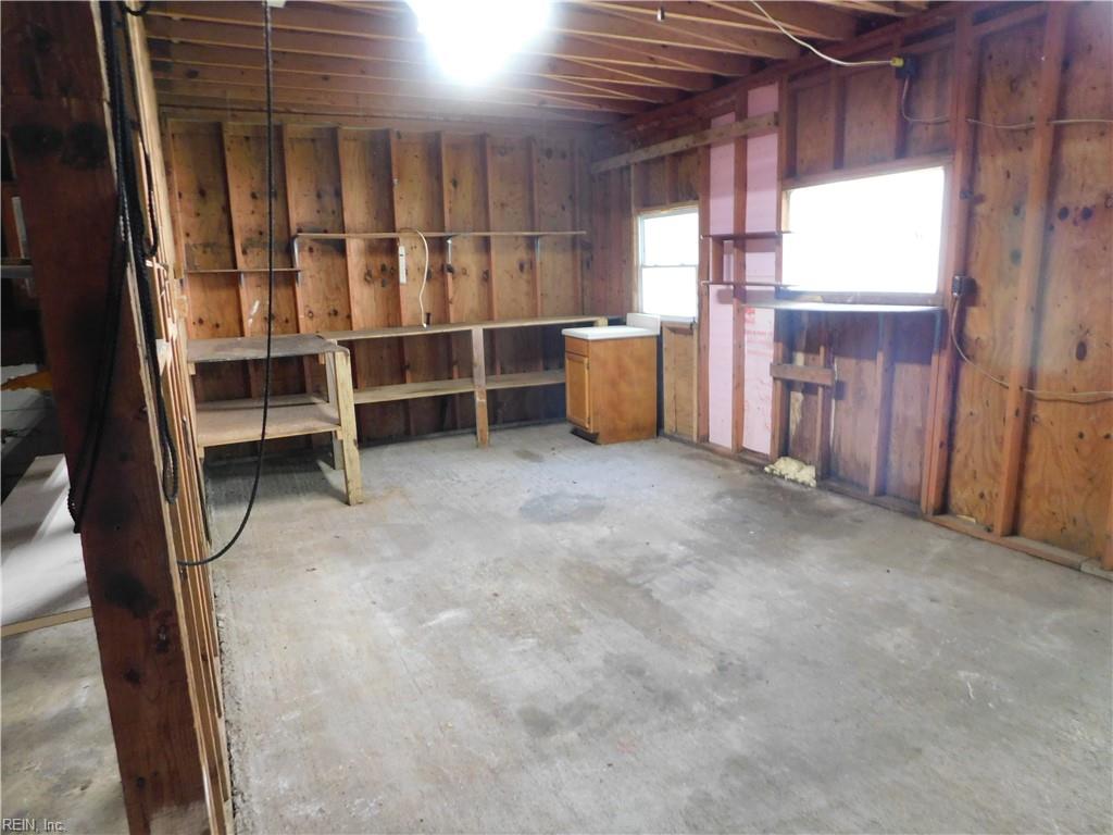 401 Forrest Ave Property Photo 37