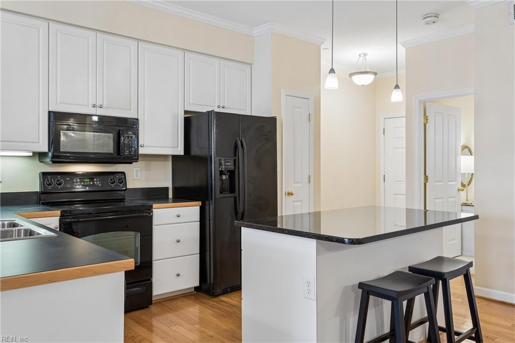 230 Nat Turner Blvd Property Photo 16