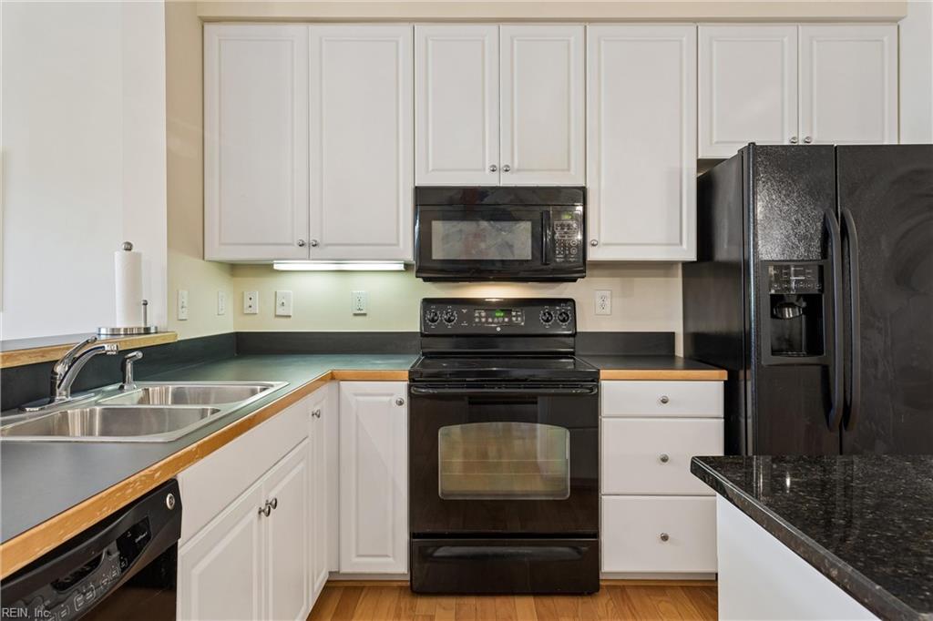 230 Nat Turner Blvd Property Photo 17