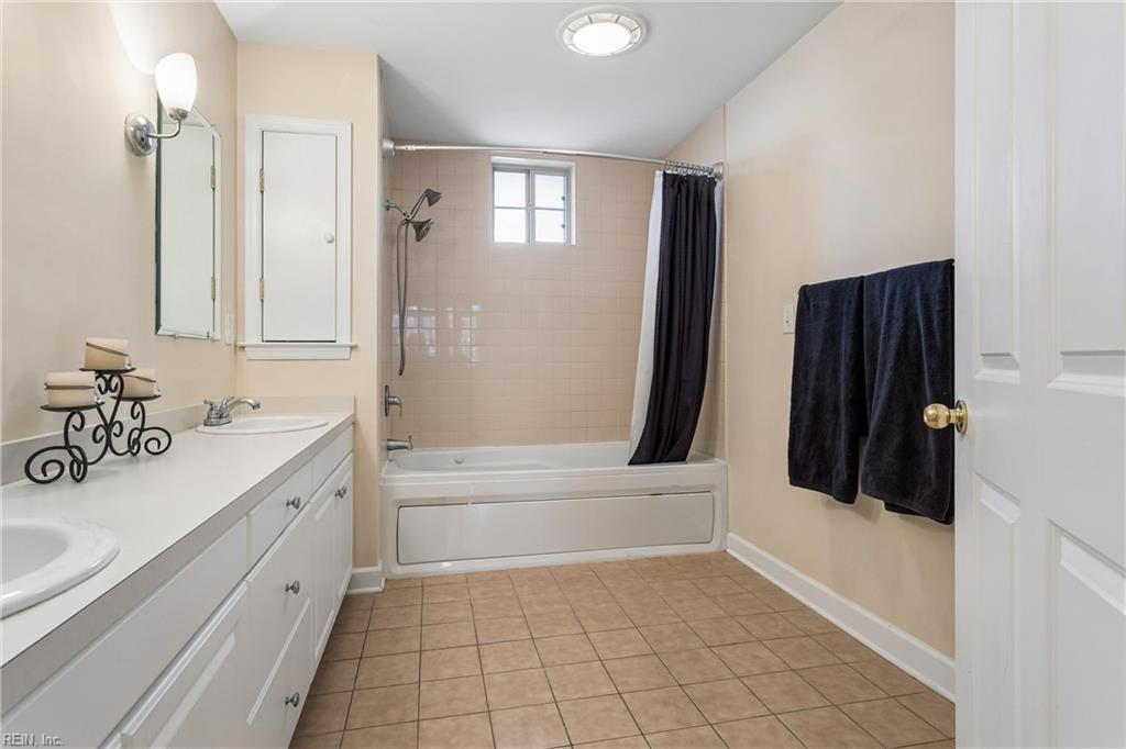 230 Nat Turner Blvd Property Photo 29