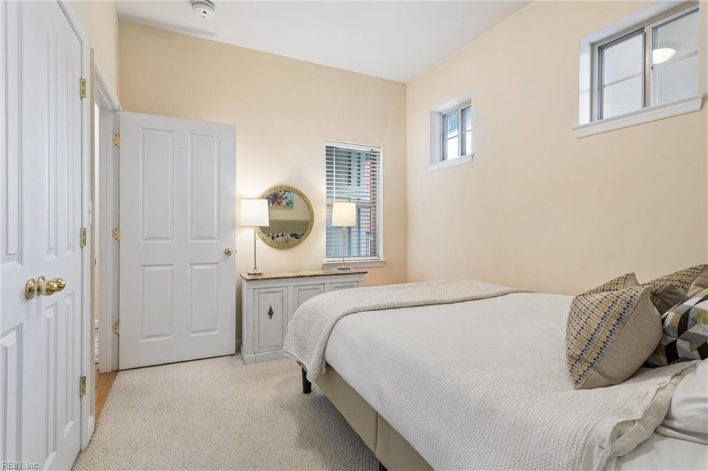 230 Nat Turner Blvd Property Photo 34
