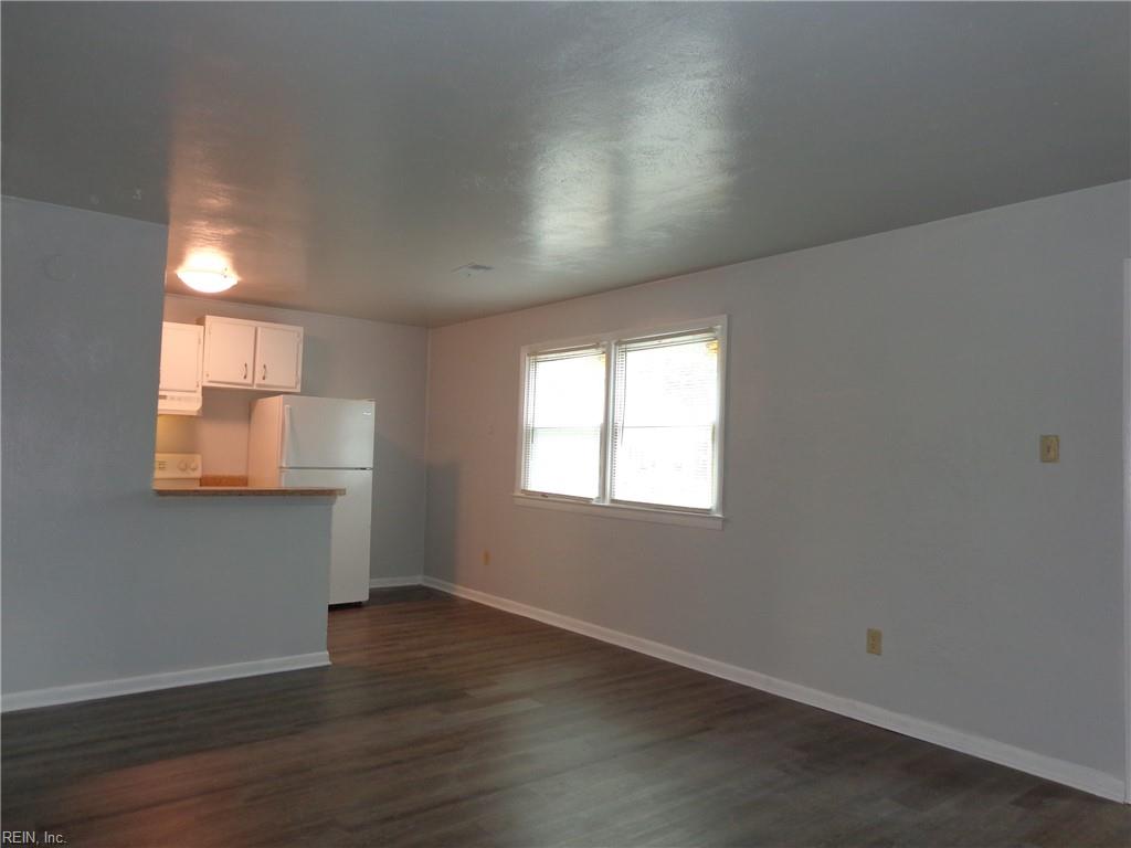 1428 Picadilly St Property Photo 3