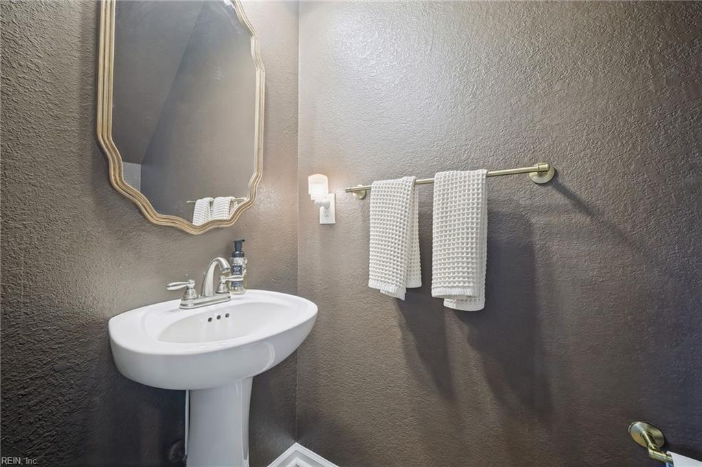 2115 English Ave Property Photo 10