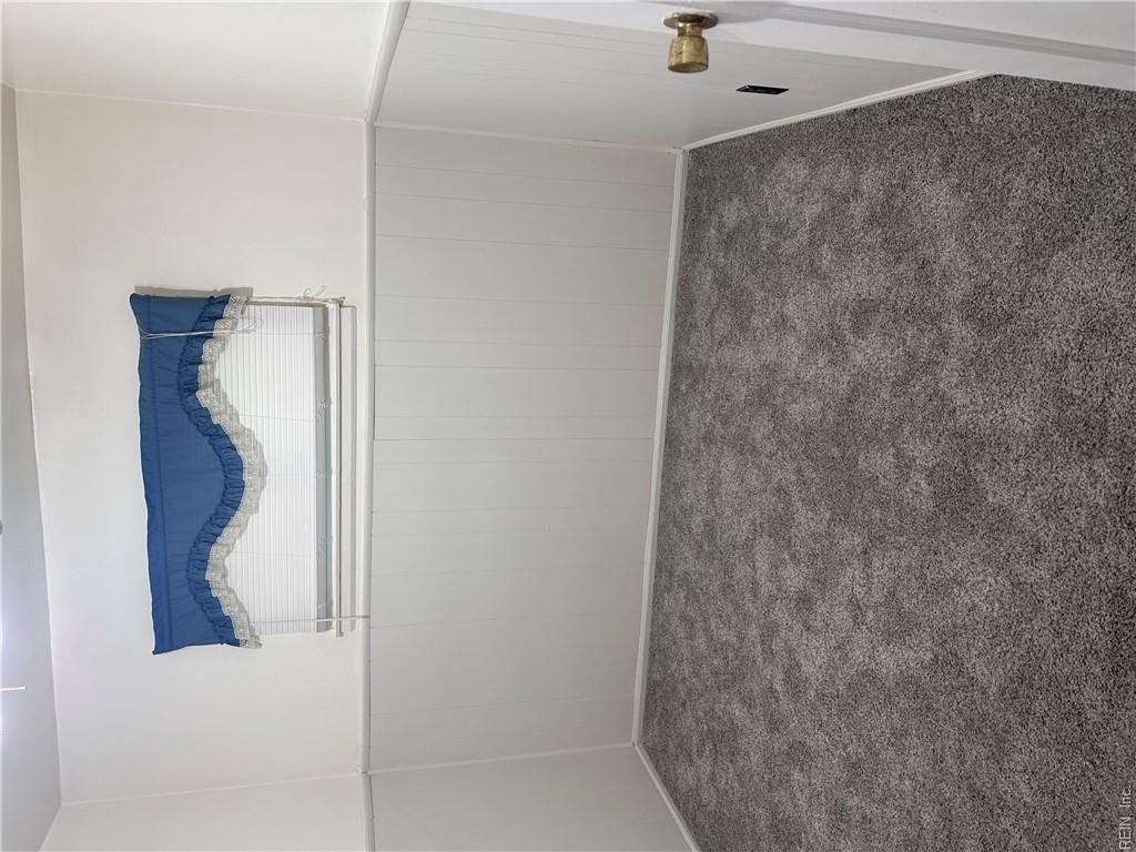 5304 Silvey Dr Property Photo 8
