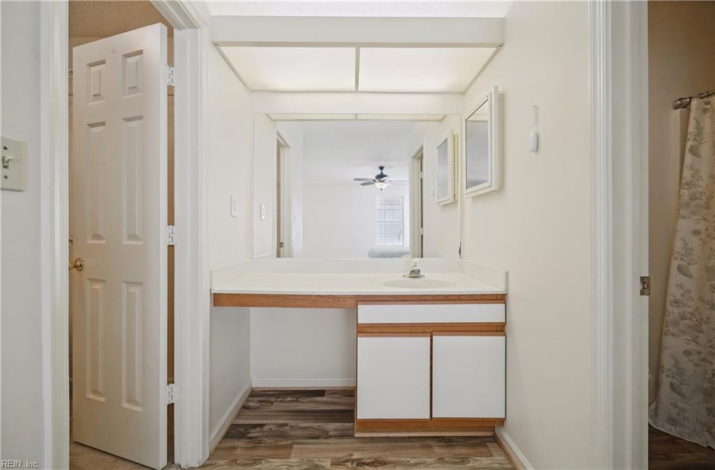 952 Gas Light Ln Property Photo 21