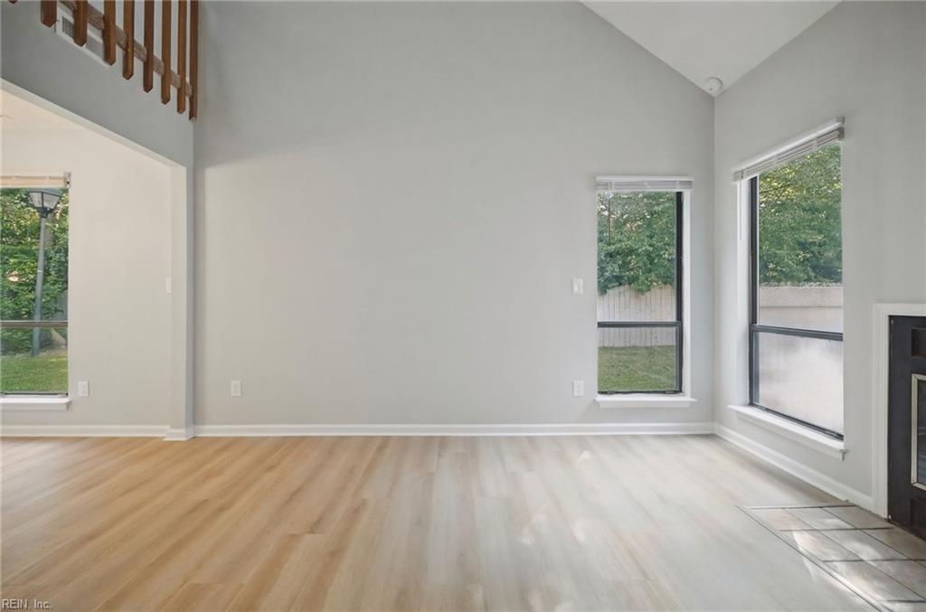 8576 Chesapeake Blvd Property Photo 17