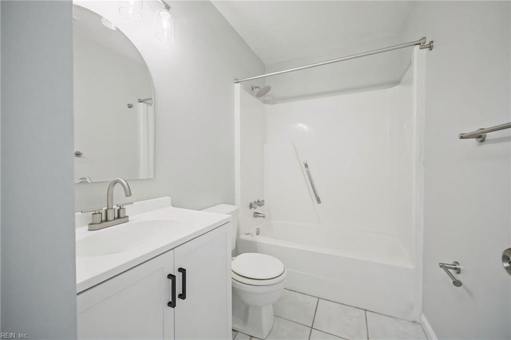 8576 Chesapeake Blvd Property Photo 27