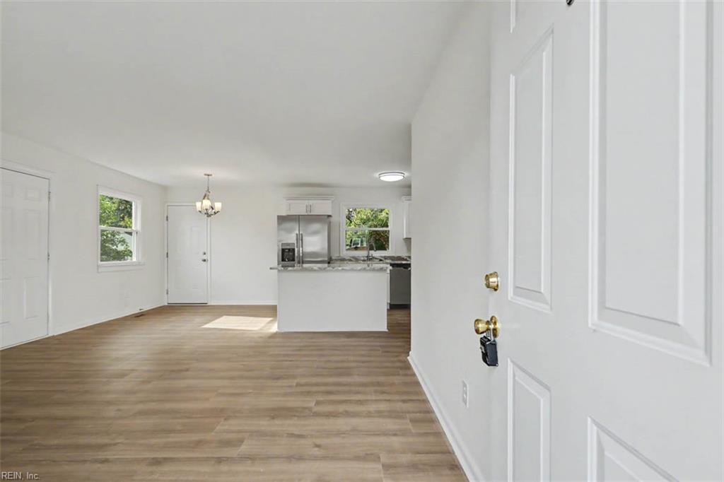 1115 77th St Property Photo 5