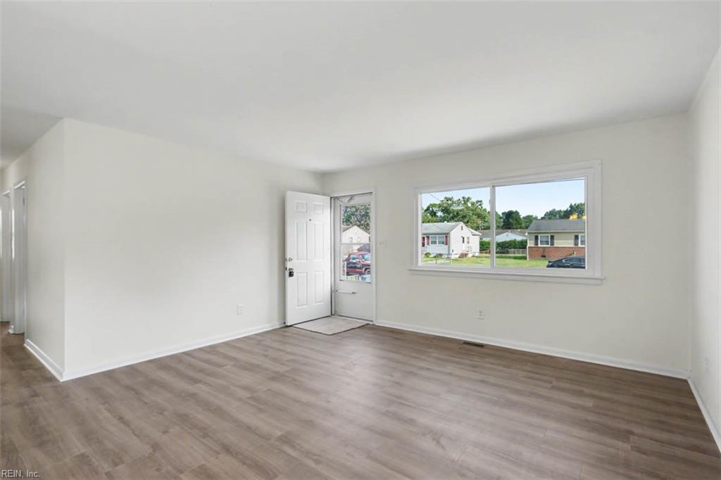 1115 77th St Property Photo 8